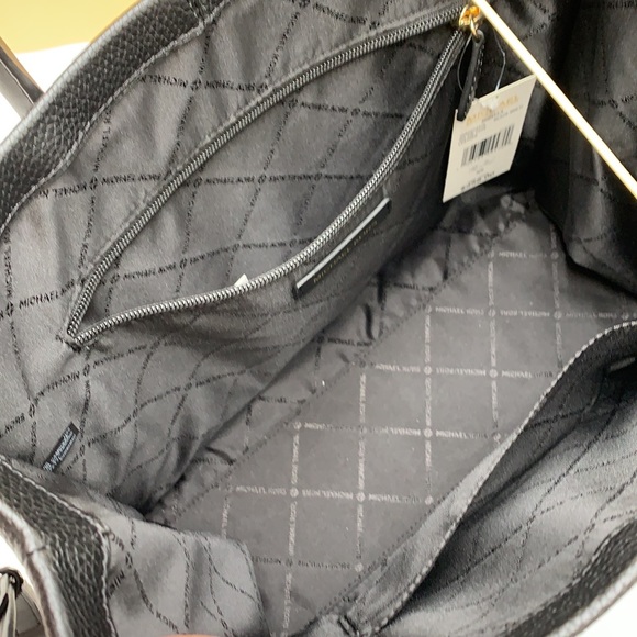 MICHAEL KORS 
Mirella Medium Pebbled Leather Tote Bag BLACK COLOR - Picture 13 of 15